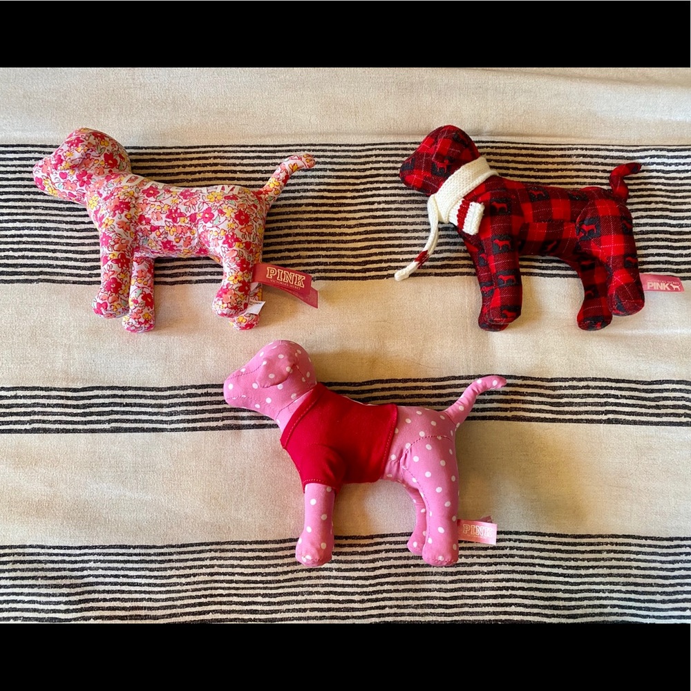 3,, VS PINK mini dogs